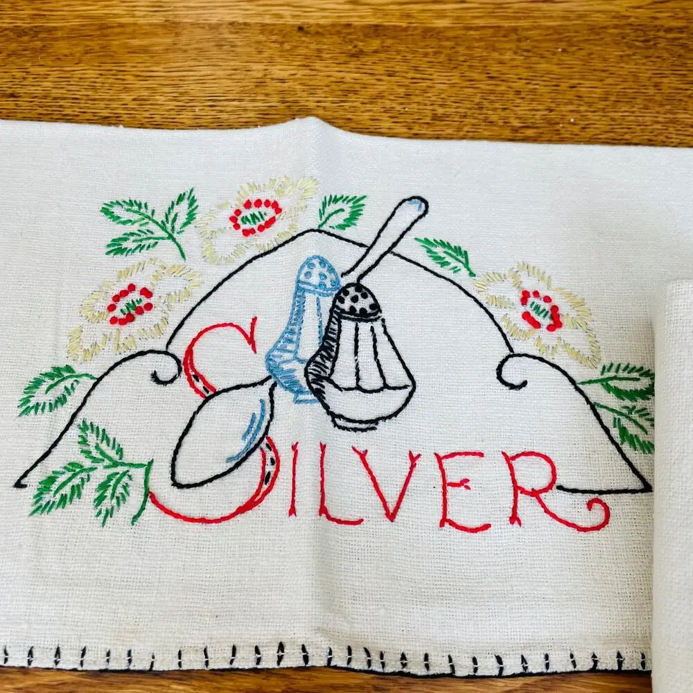Vintage Linen Embroidered Towels Silver & Flowers Very Nice Set of 4 Cottagecore